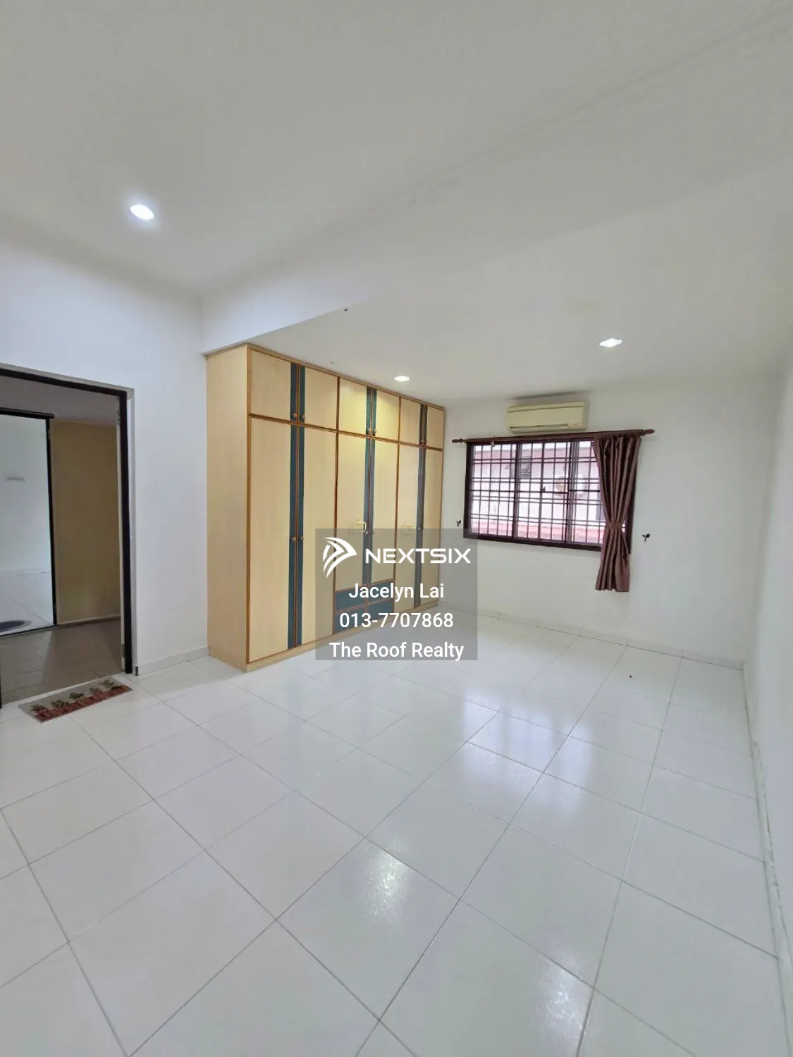 Semi-detached House For Sale in Batu Pahat Johor - Image 15