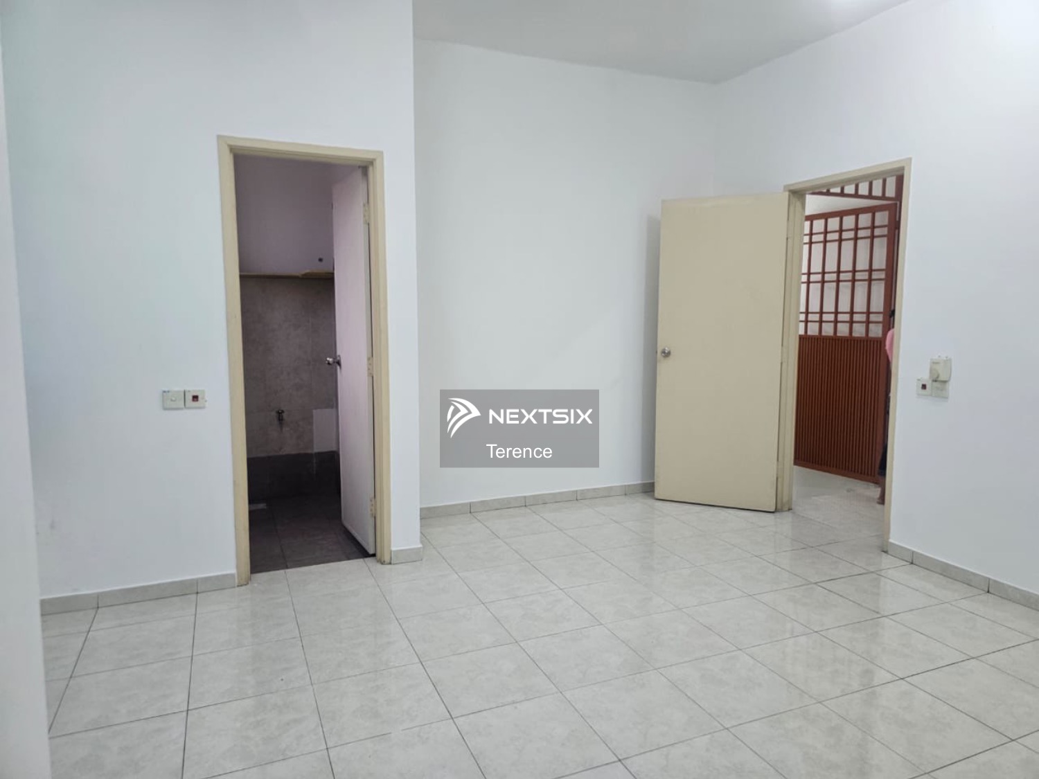 2-sty Terrace/Link House For Rent in Setia Tropika Johor - Image 12