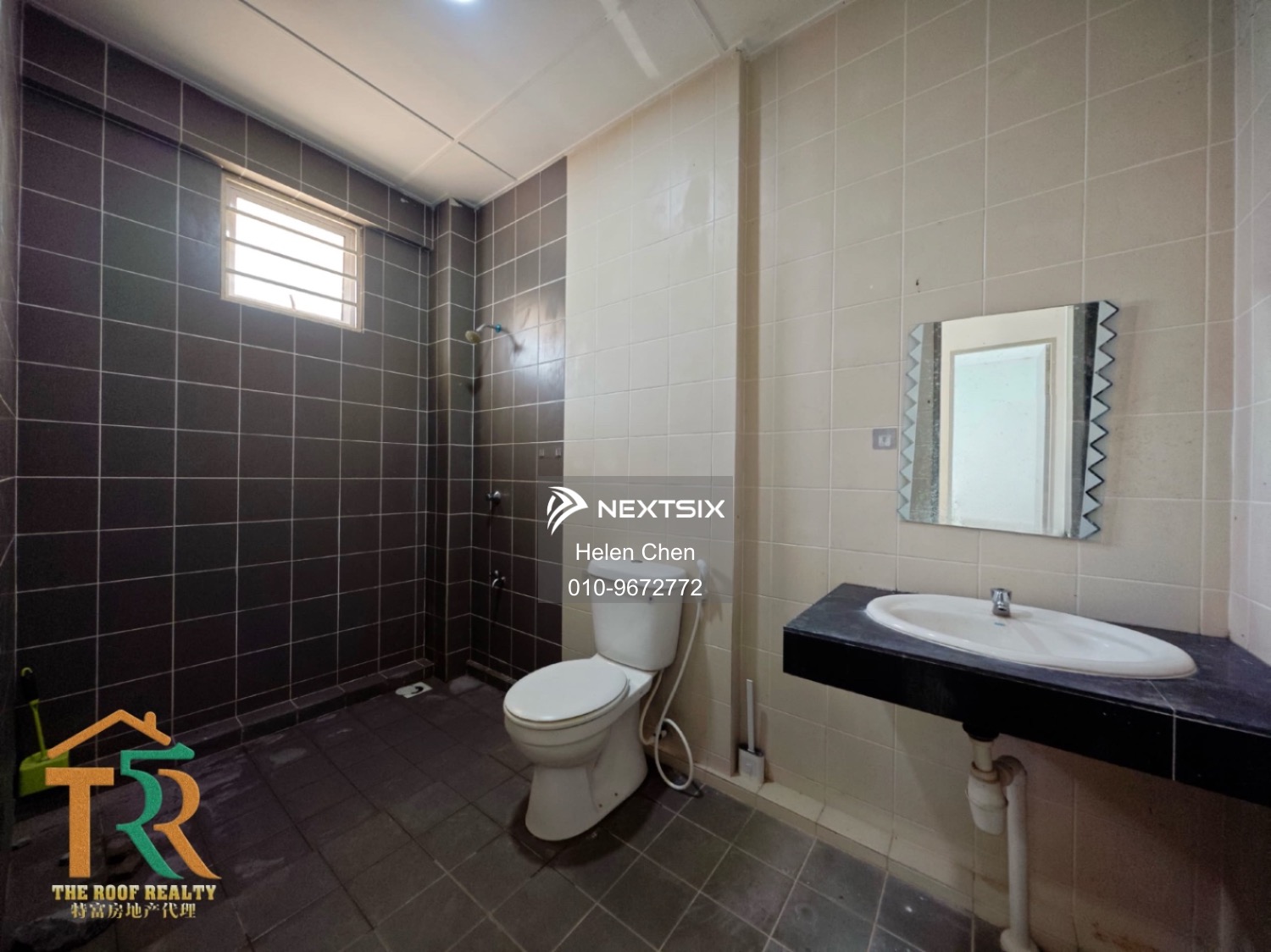 Semi-detached House For Sale in Kuching Sarawak - Image 10