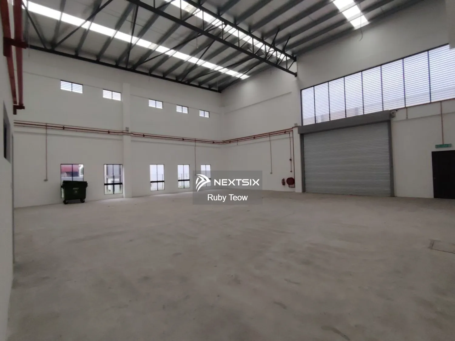 Taman Industry Jaya - 1.5 Storey Semi-Detached for Rent