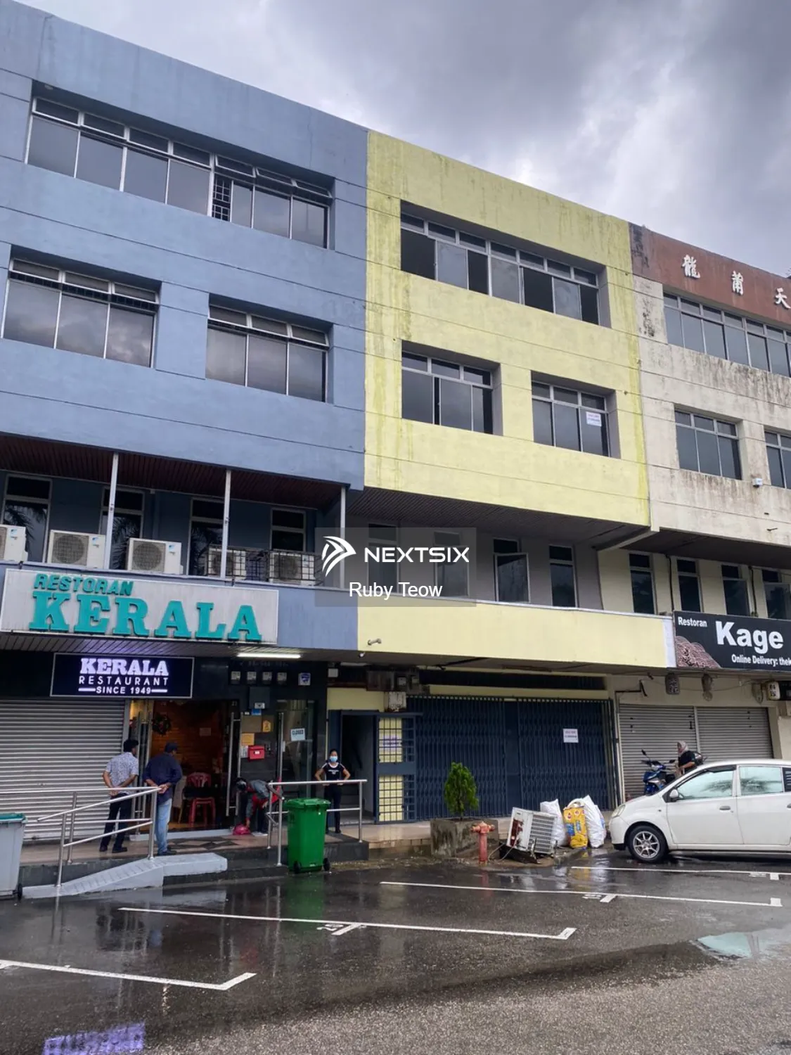 Jalan Abdul Razak - 4 Storey Shop Lot for Rent