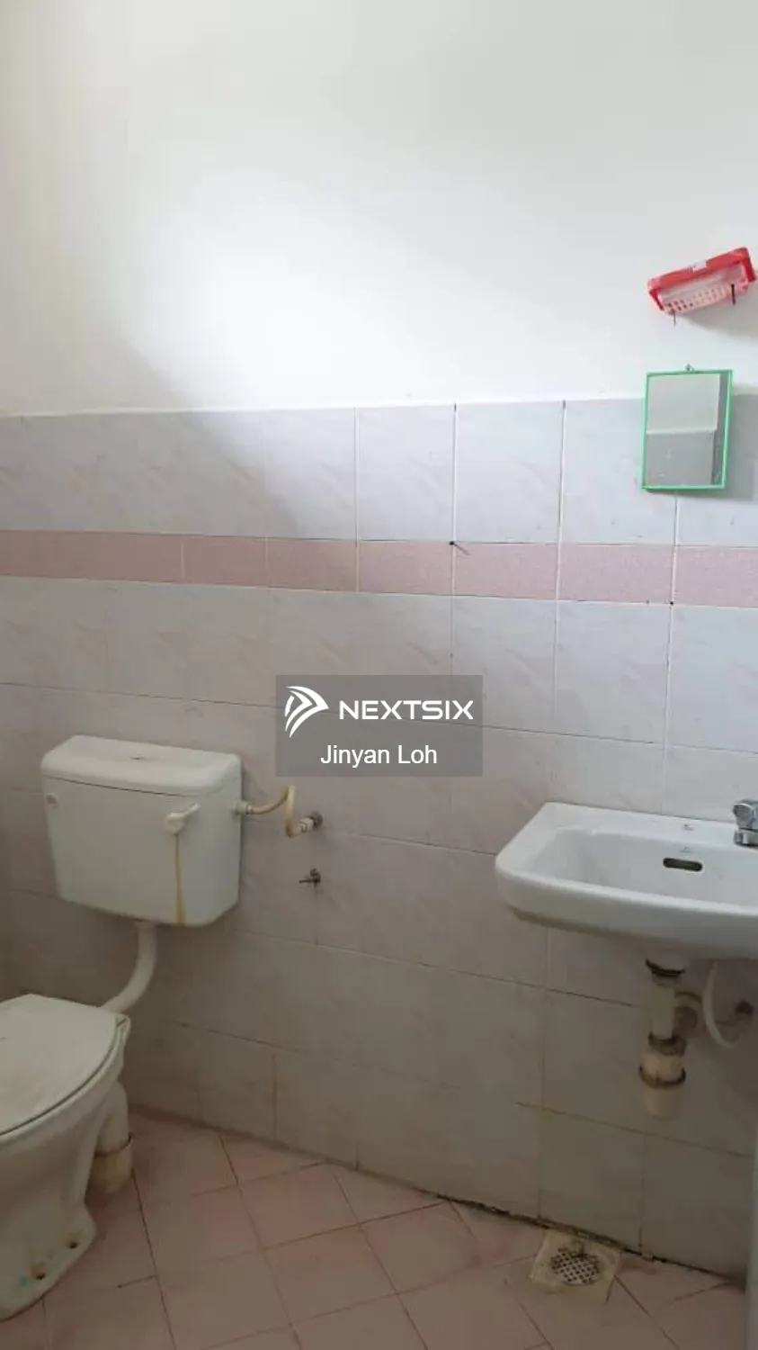 1-sty Terrace/Link House For Rent in Gelang Patah Johor - Image 6