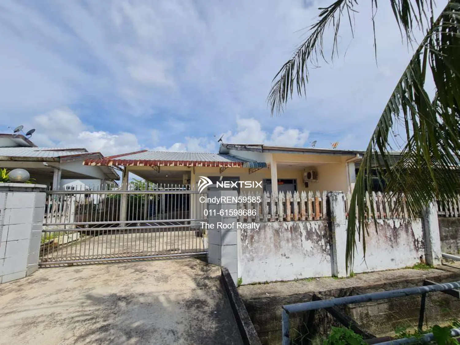 Single Storey Semi Detached House - Taman Delight near Miri Airport