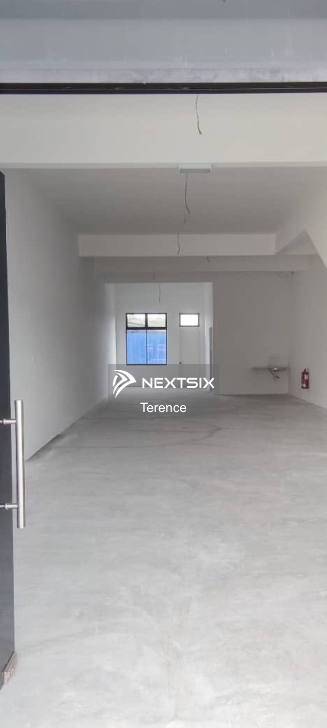 Shop Office For Rent in Ulu Tiram Johor - Image 10