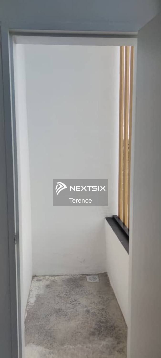 Shop Office For Rent in Ulu Tiram Johor - Image 11