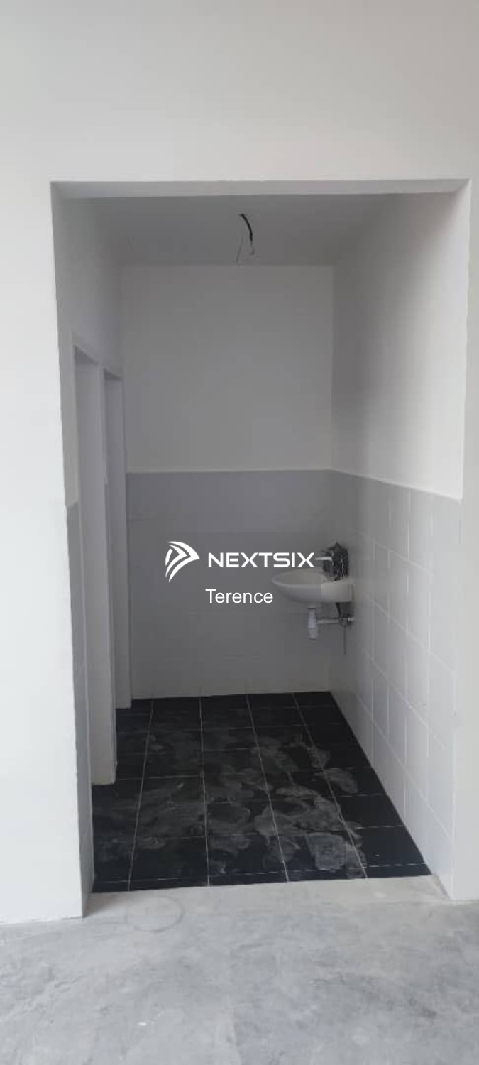 Shop Office For Rent in Ulu Tiram Johor - Image 7