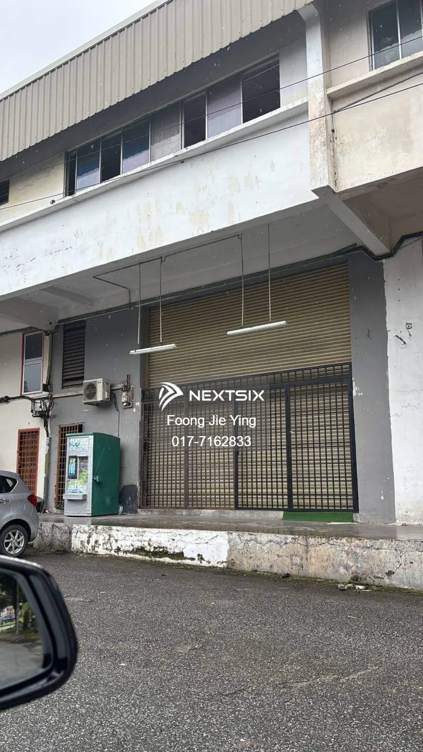 Jalan Dato Yunus, Lima Kedai, 1.5 Storey Link Factory For Rent