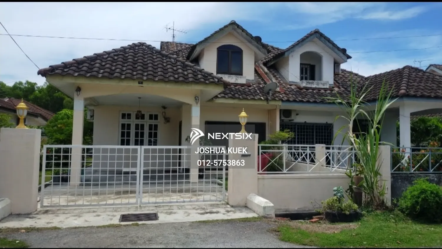 Semi-detached House For Sale in Lumut Perak