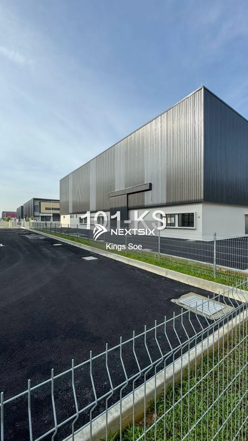 Detached Factory For Rent in Klang Selangor - Image 15