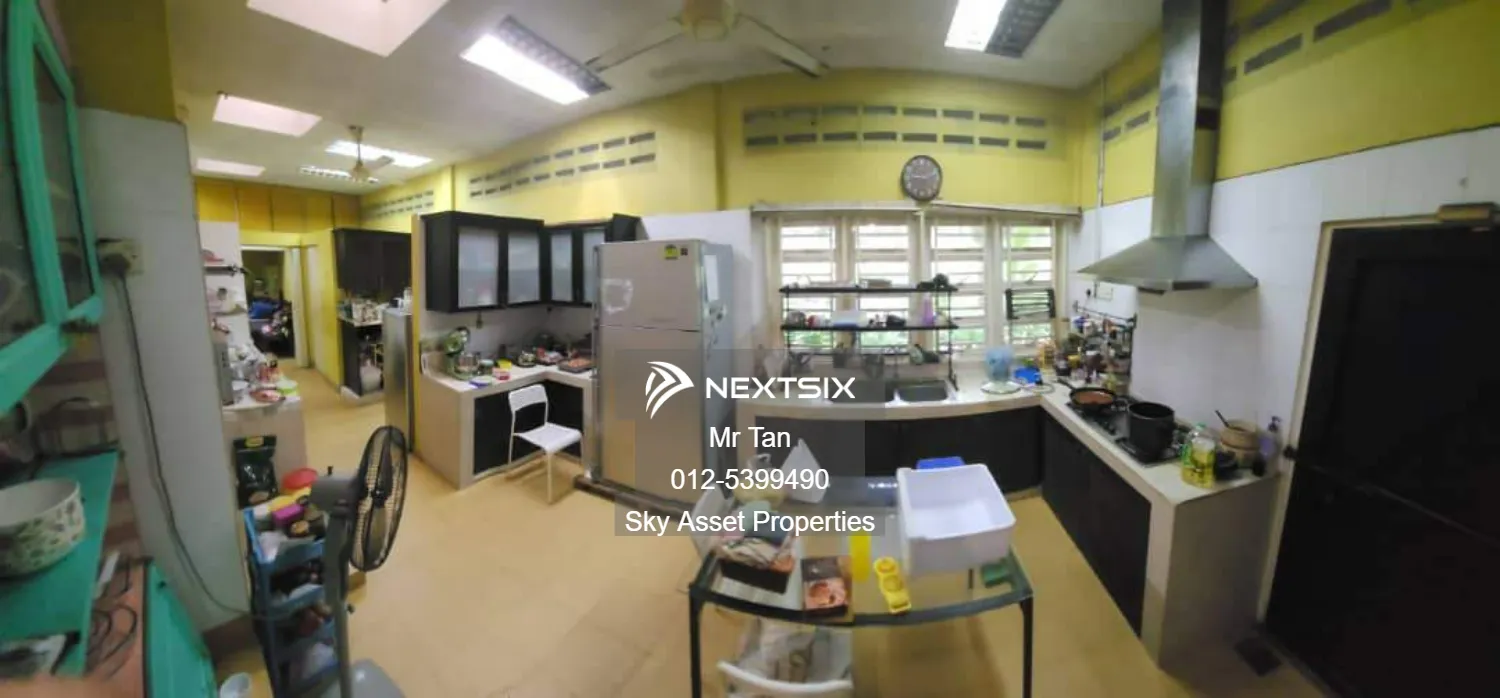 Bungalow For Sale in Subang Jaya Selangor - Image 8