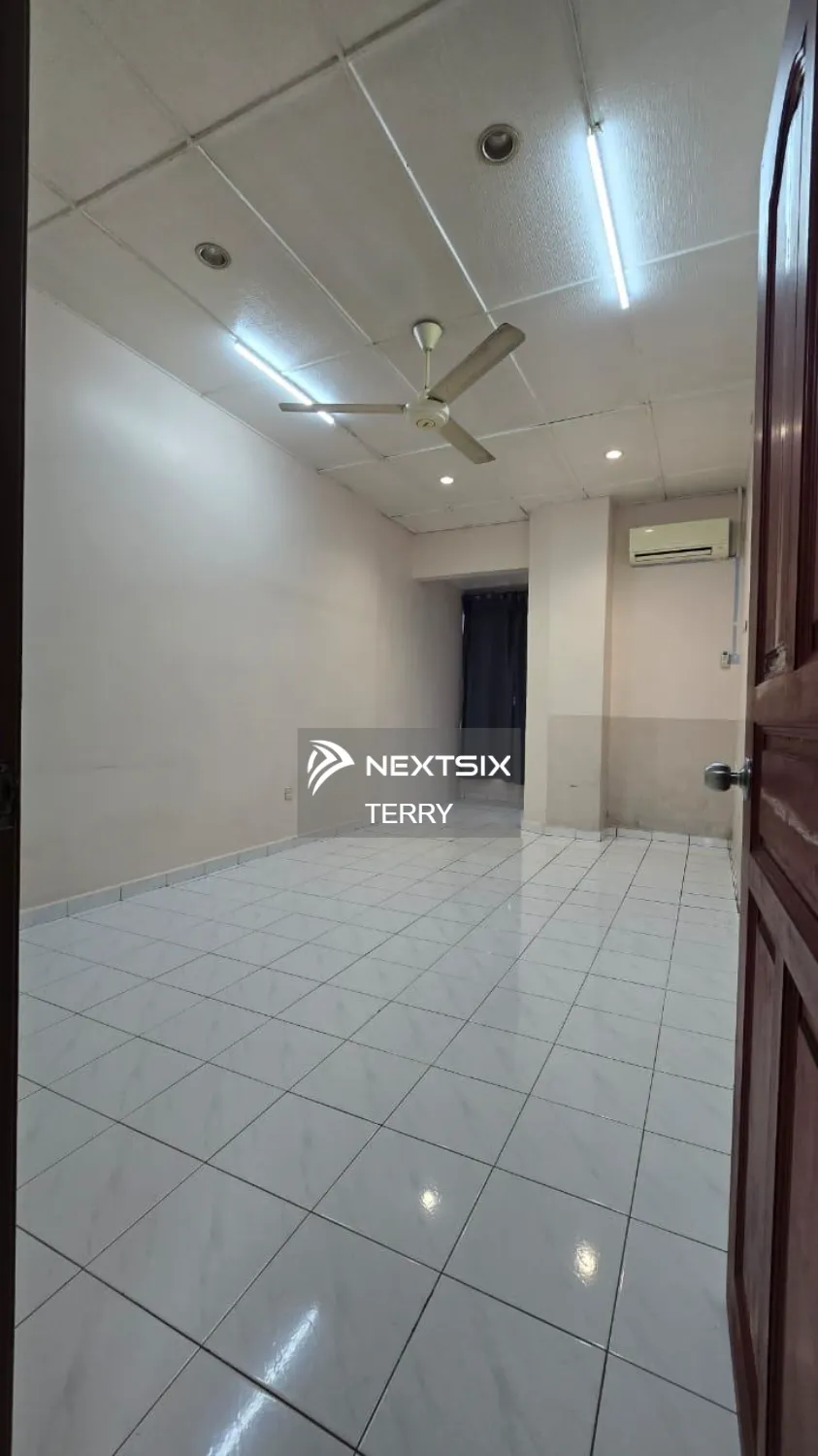 2-sty Terrace/Link House For Rent in Ulu Tiram Johor - Image 13