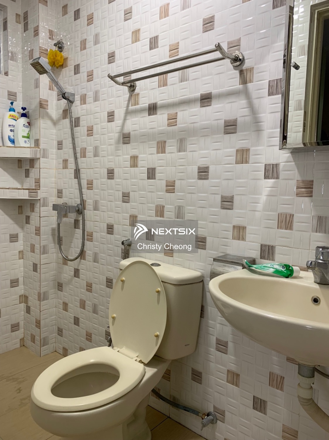 Semi-detached House For Sale in Seri Kembangan Selangor - Image 12