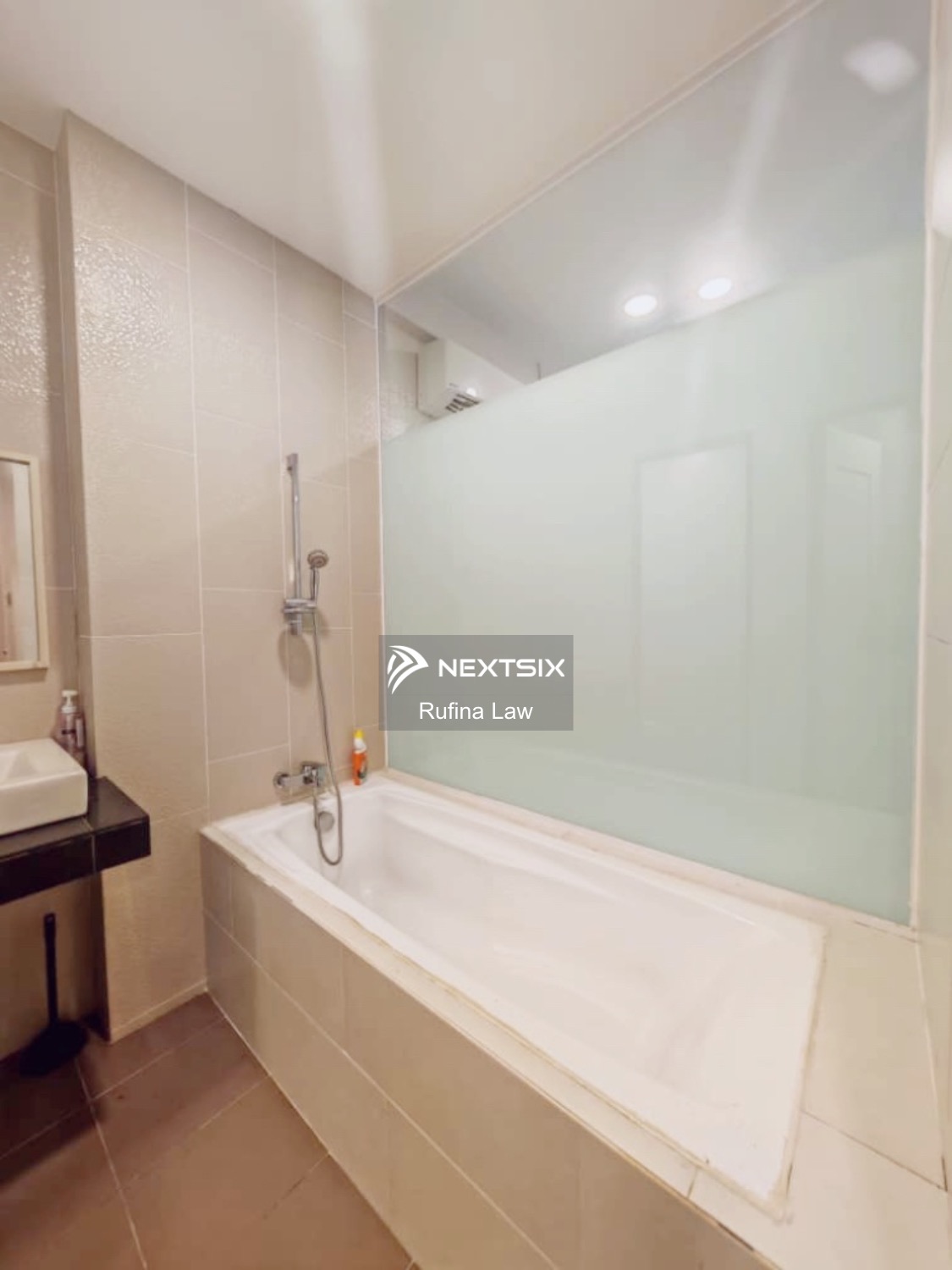 Semi-detached House For Sale in Kuching Sarawak - Image 11