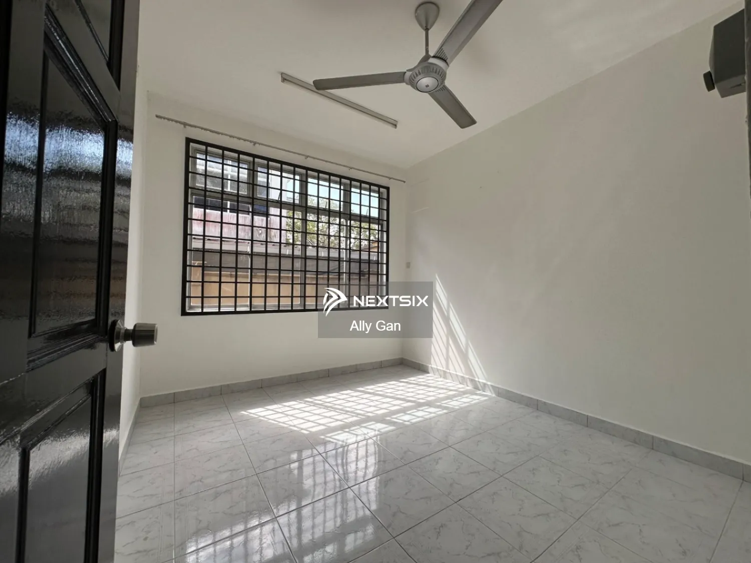 Semi-detached House For Sale in Gelang Patah Johor - Image 6