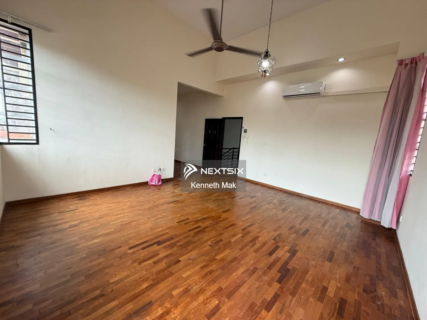 Semi-detached House For Sale in Ulu Tiram Johor