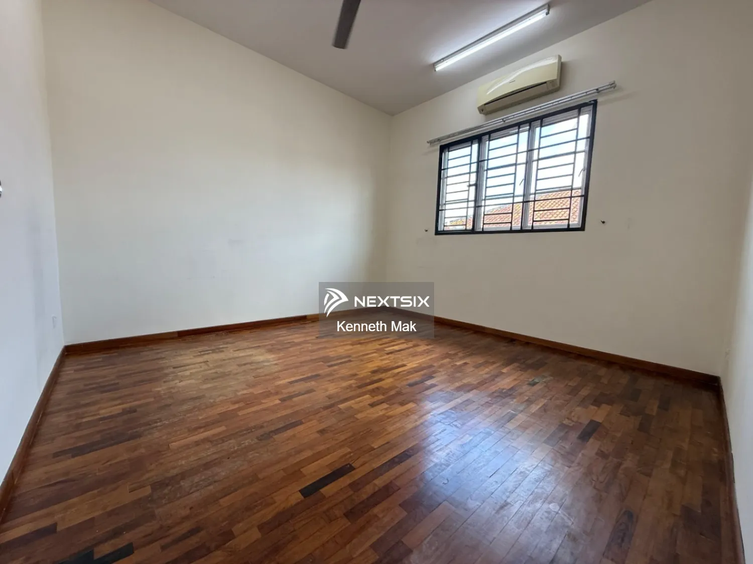 Semi-detached House For Sale in Ulu Tiram Johor - Image 6