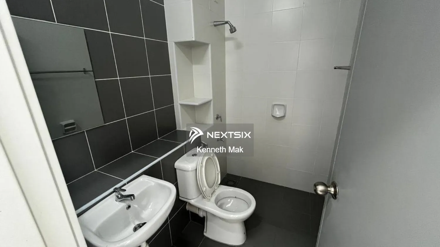 2-sty Terrace/Link House For Sale in Gelang Patah Johor - Image 5