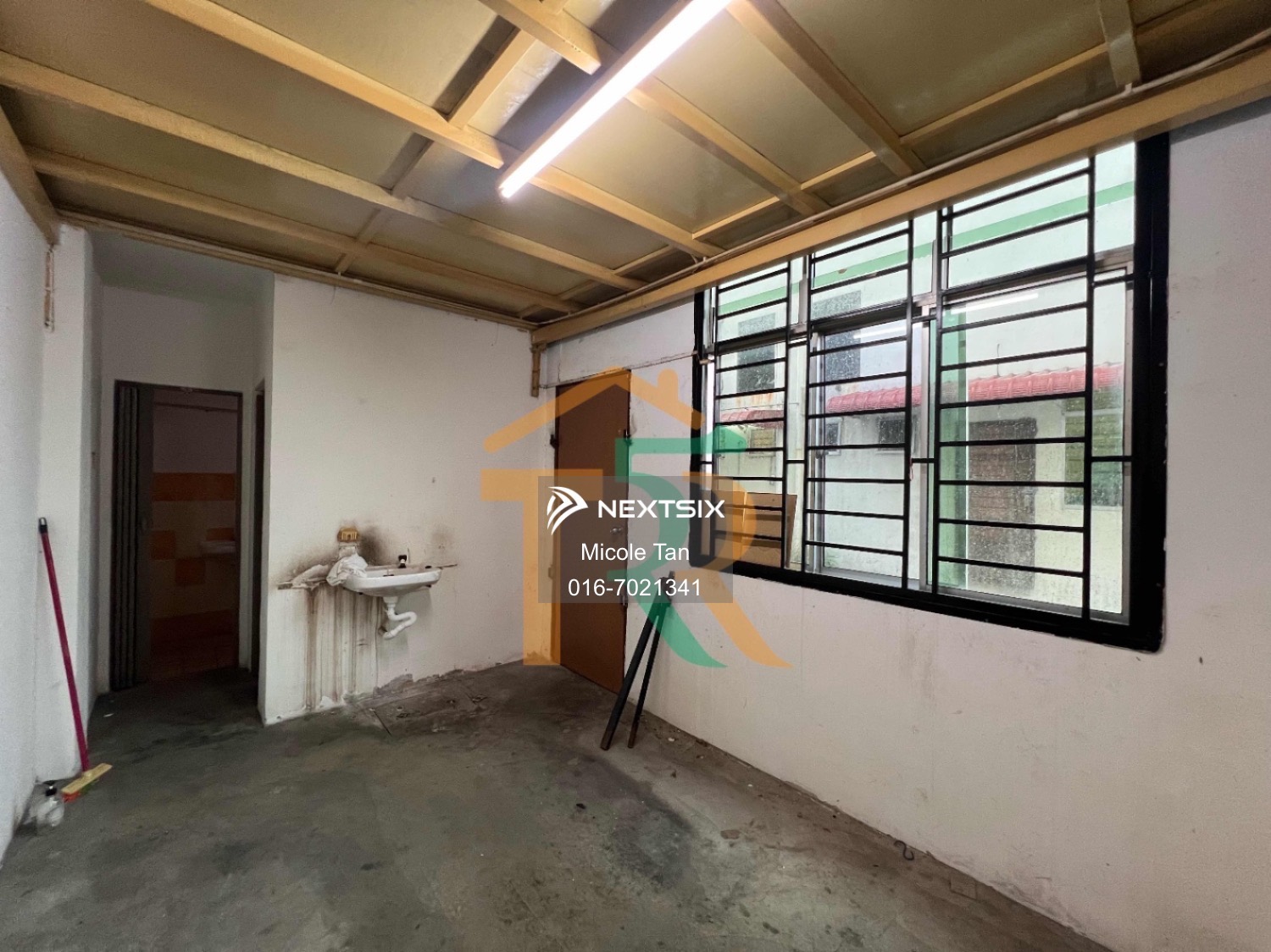 Shop Office For Rent in Ayer Baloi Johor - Image 9