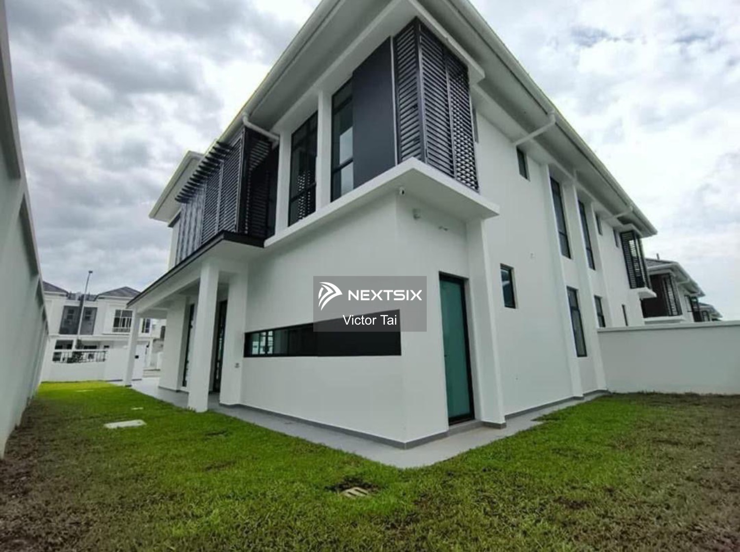 Semi-detached House For Sale in Setia Tropika Johor