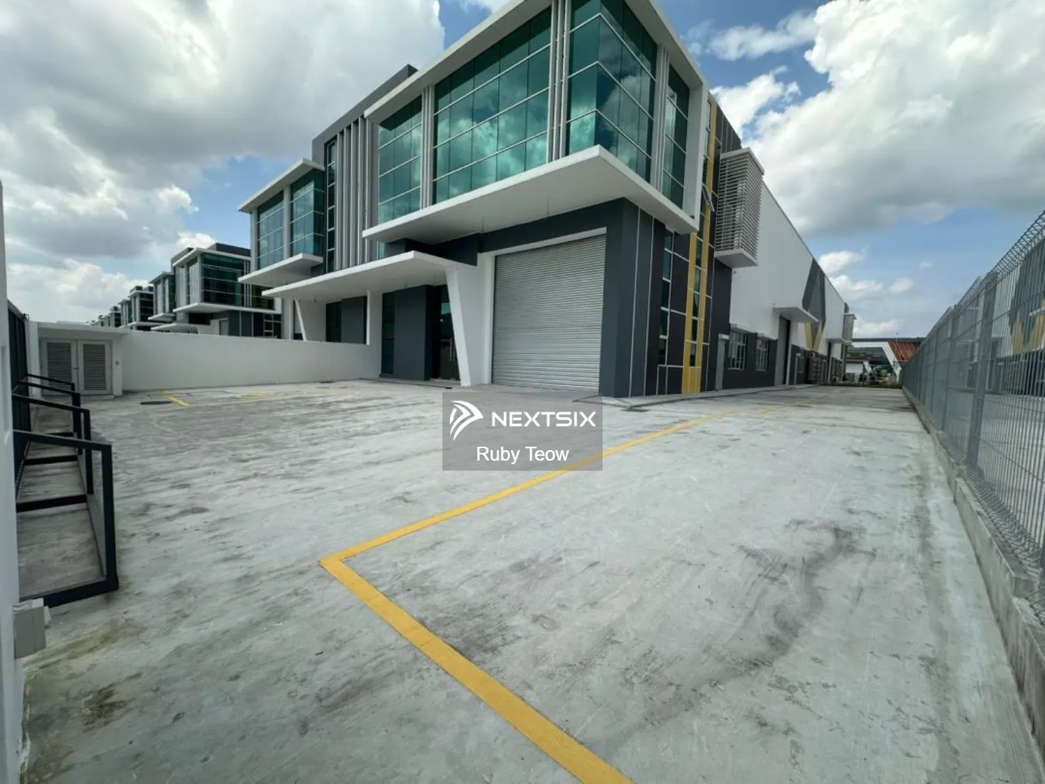 Taman Desa Cemerlang - Cluster Factory for Rent