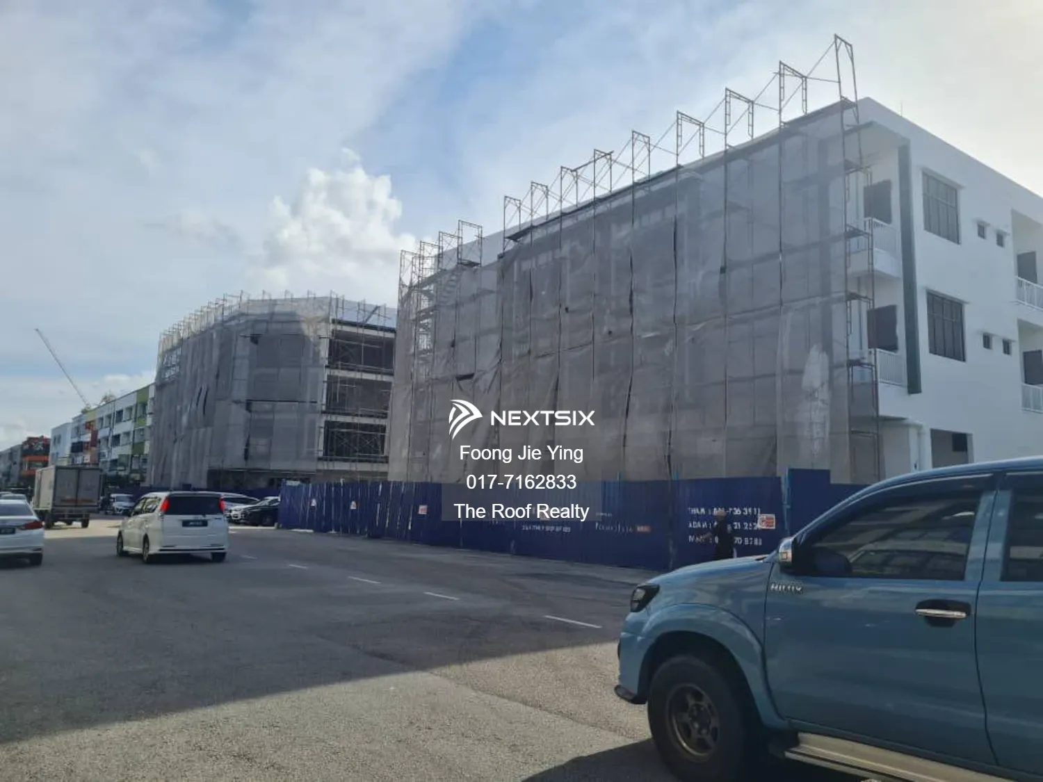 Permas Avenue ,4 Storey Shop Lot Corner With Lift