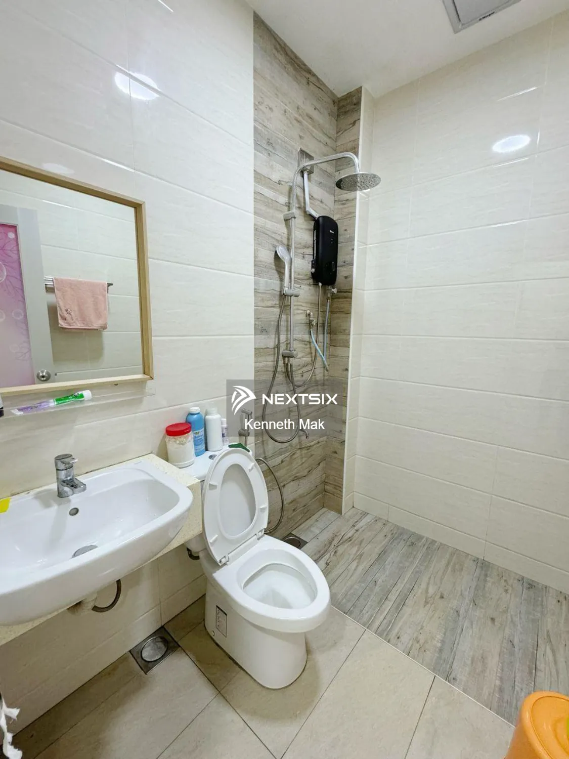 1.5-sty Terrace/Link House For Sale in Ulu Tiram Johor - Image 5