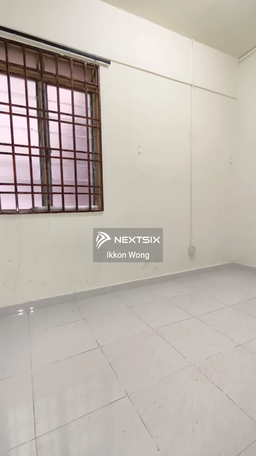 Flat Bukit Indah