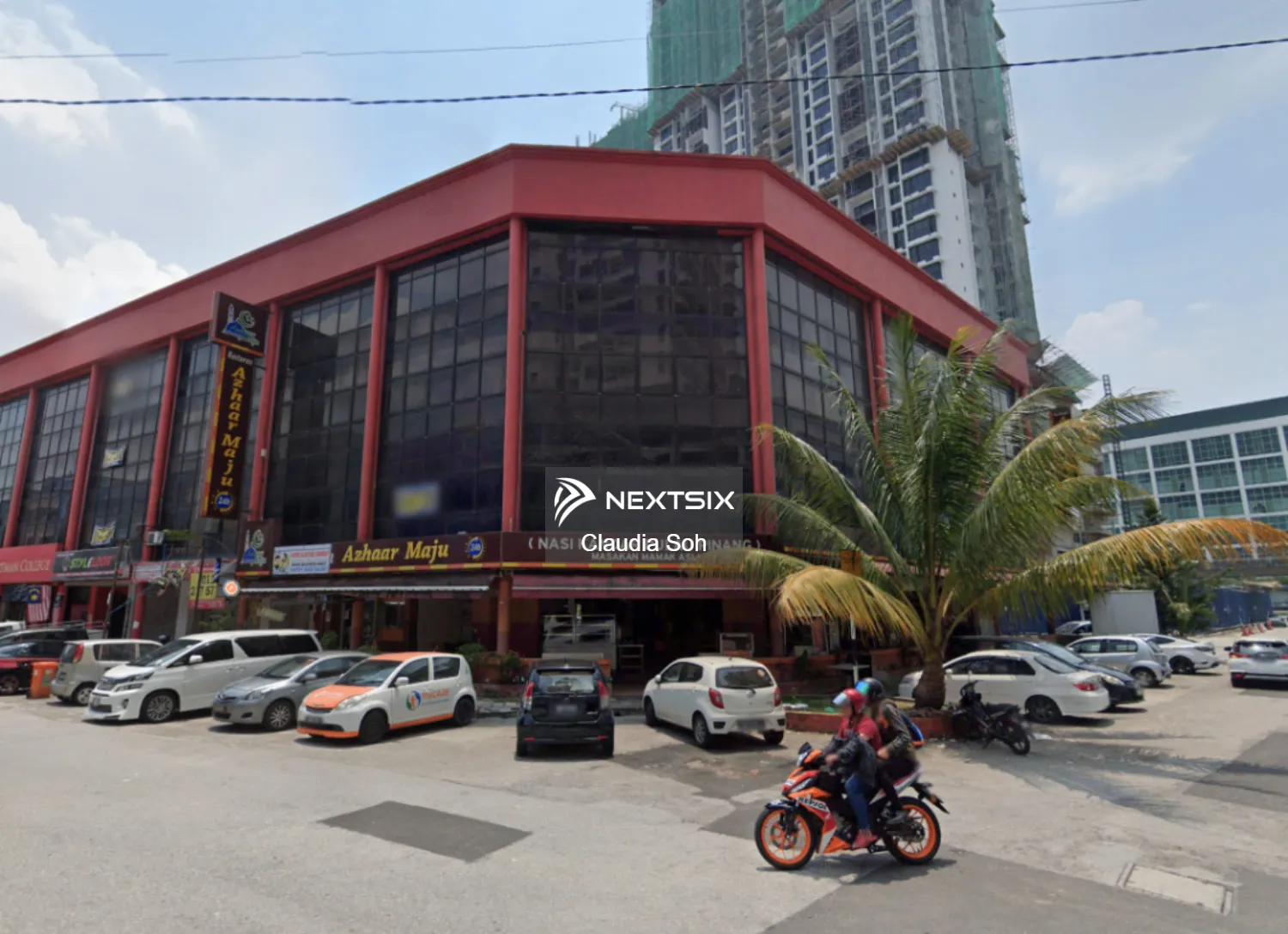 Roi 5.4%, 4 Storey Corner Shop Offices For Sale at Seri Kembangan