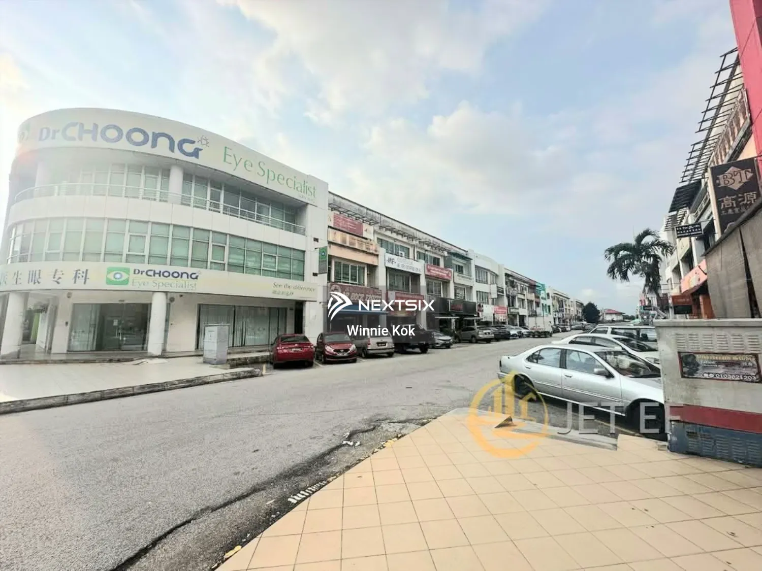 3 Storey Corner Shoplot