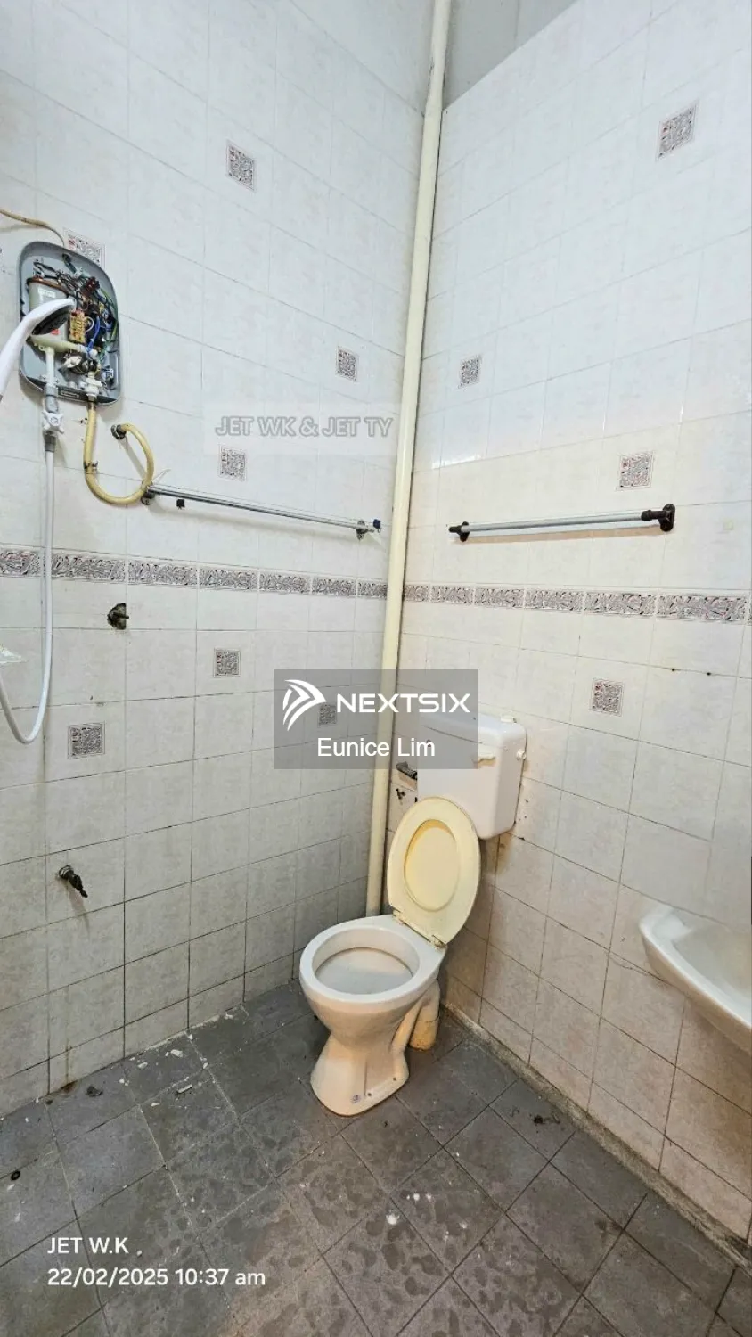 1-sty Terrace/Link House For Sale in Klang Selangor - Image 6