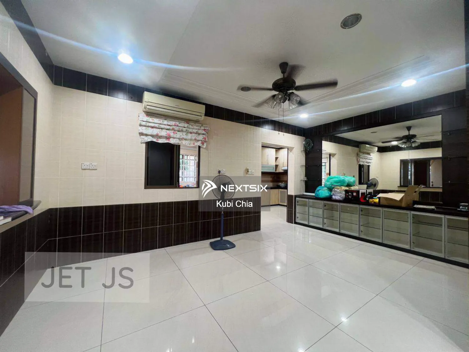 Semi-detached House For Sale in Bandar Bukit Tinggi Selangor - Image 2