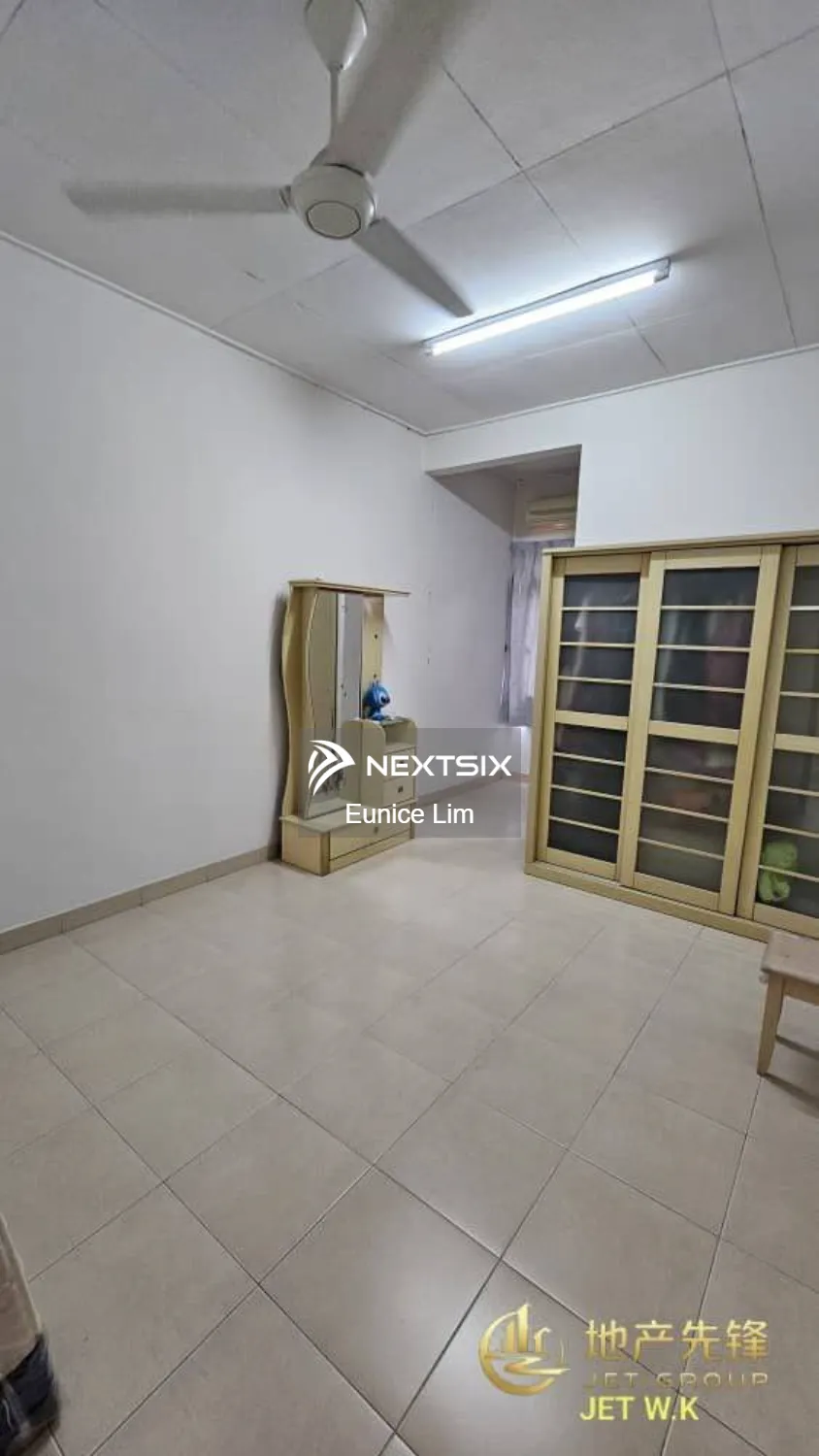 2-sty Terrace/Link House For Sale in Klang Selangor - Image 16