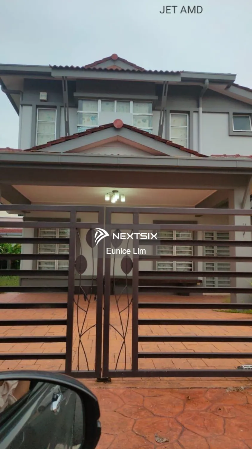 Semi-detached House For Sale in Setia Alam Selangor