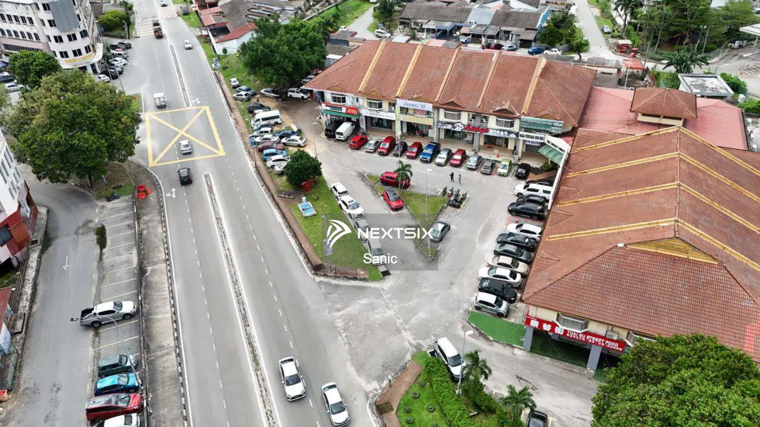 Meru, Jalan Pekan Baru, Behind Klang parade Shoplot