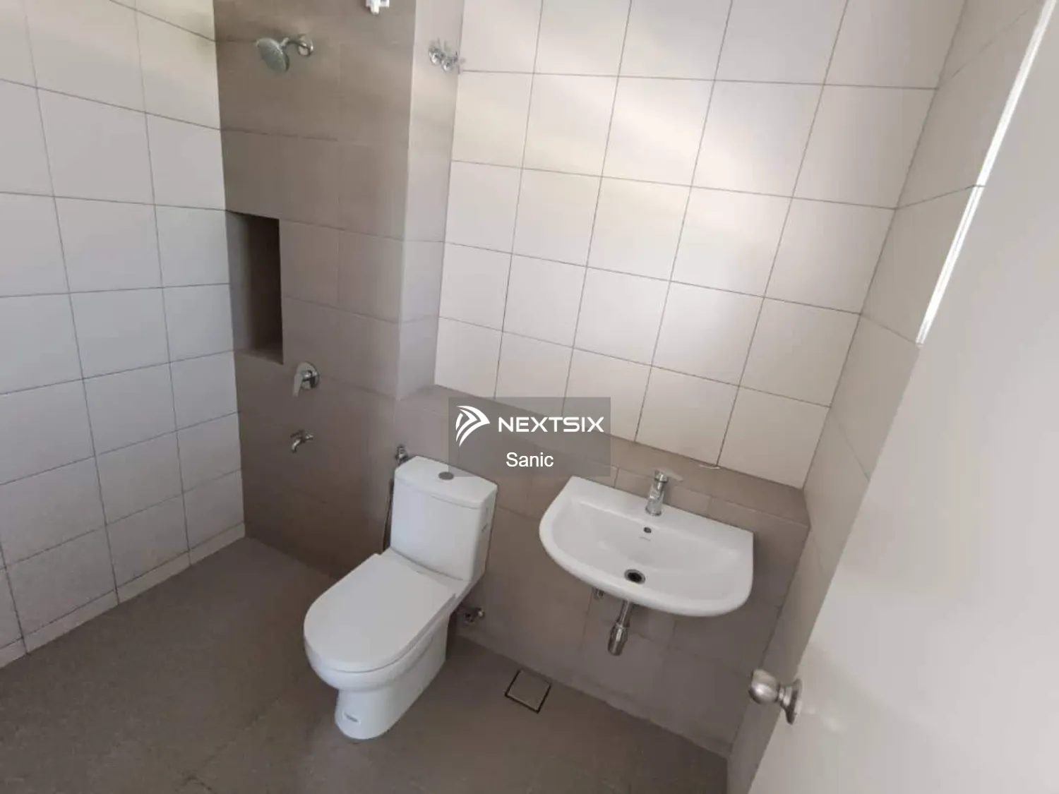 2-sty Terrace/Link House For Sale in Bandar Bukit Raja Selangor - Image 3