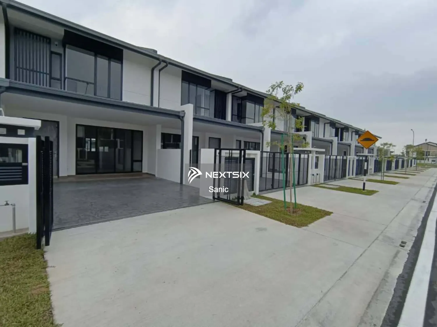 2-sty Terrace/Link House For Sale in Bandar Bukit Raja Selangor - Image 6