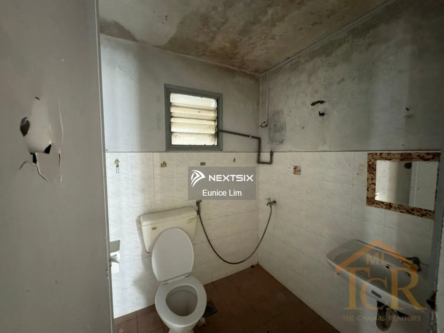 Semi-detached House For Sale in Klang Selangor - Image 6