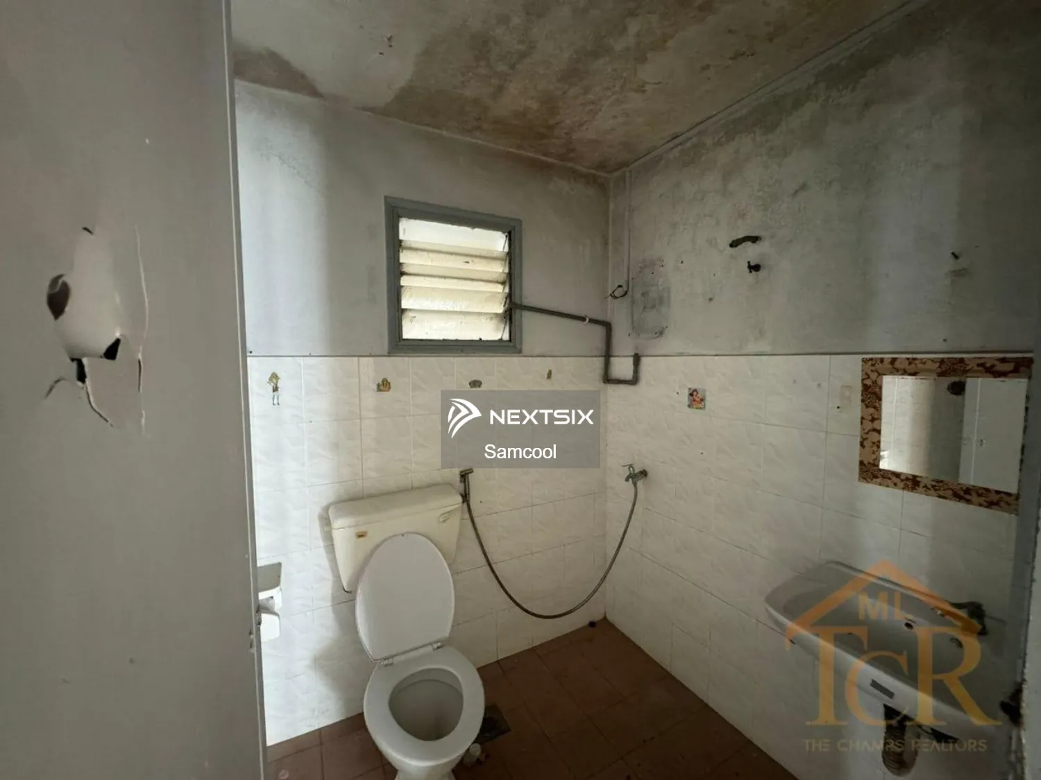 Semi-detached House For Sale in Klang Selangor - Image 5