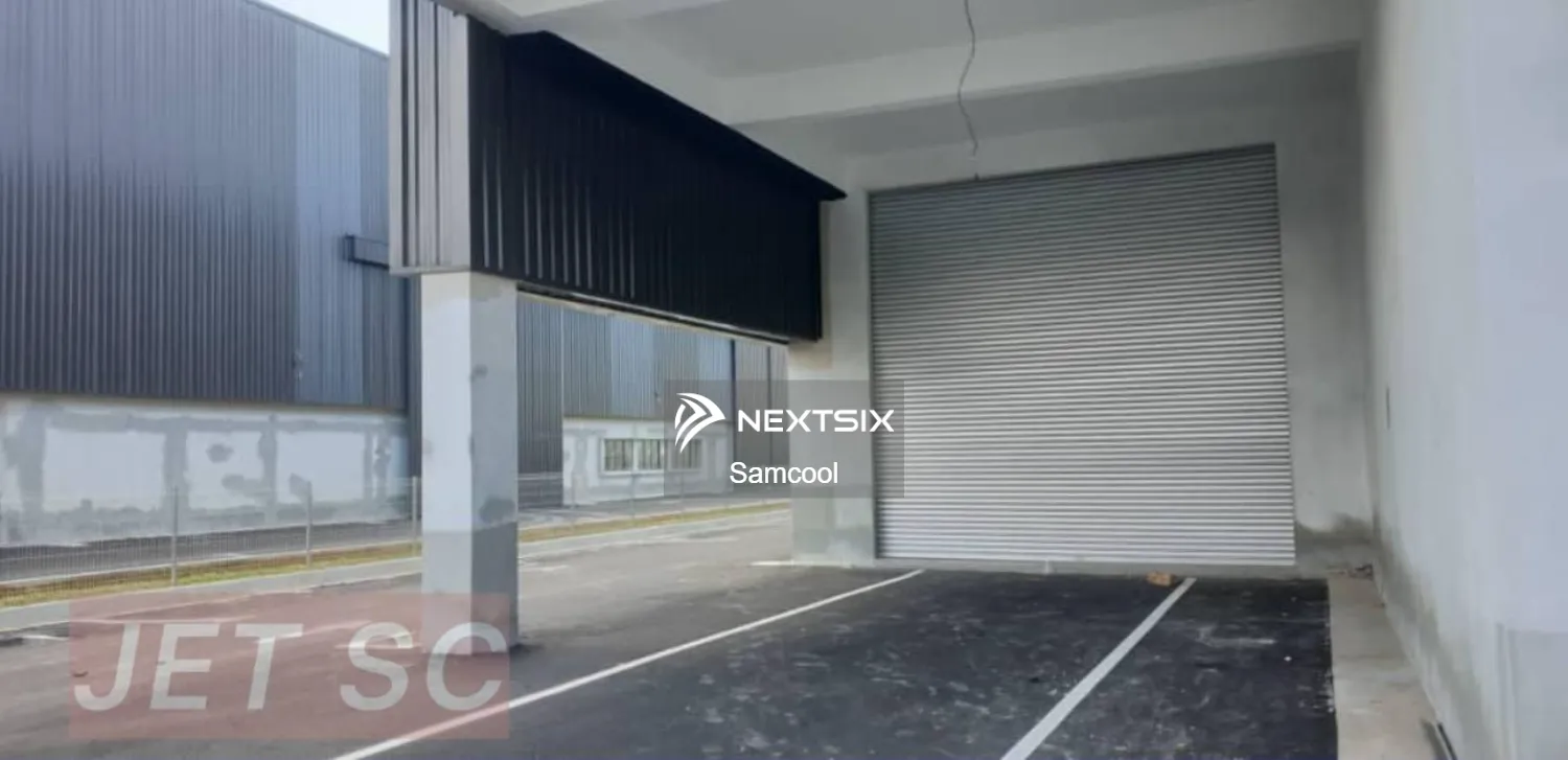 【 Super Huge Land 】 I8 @ Bandar Bukit Raja Klang Semi Detached Factory Intermedia/Corner To Let 41050 Klang