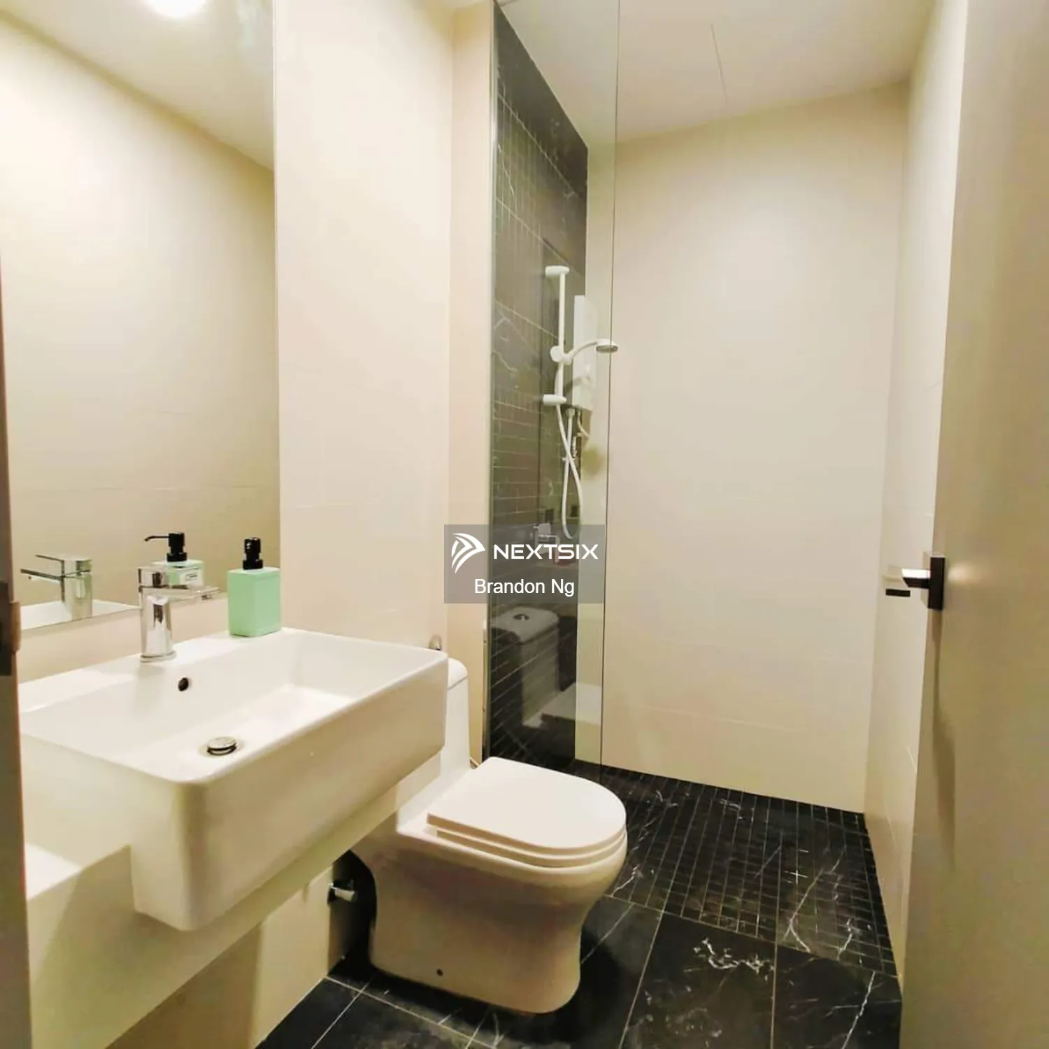 Serviced Residence For Sale in Georgetown Penang - Image 9