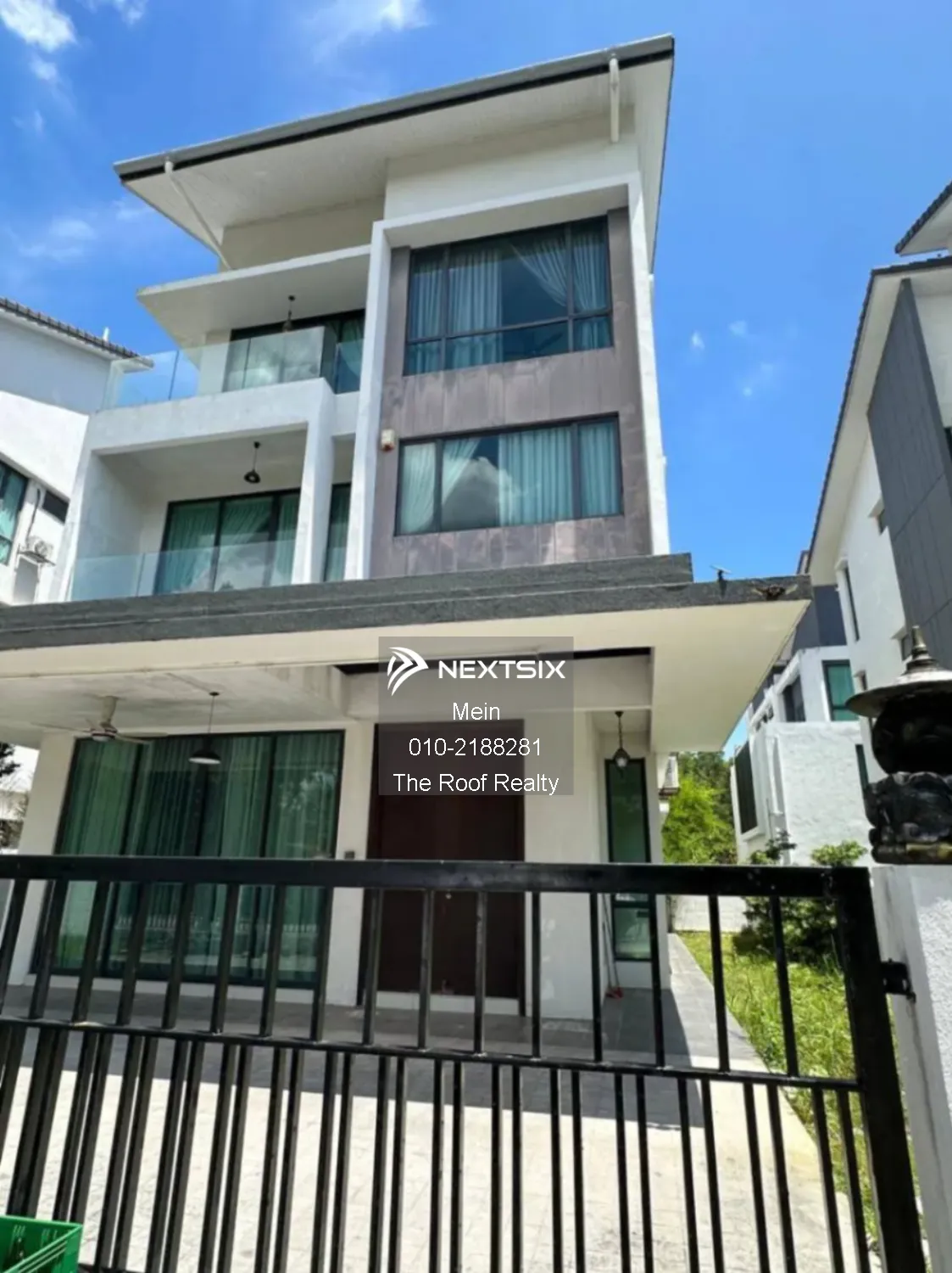 Puncak Alam Jaya 3Storey Bungalow Residence