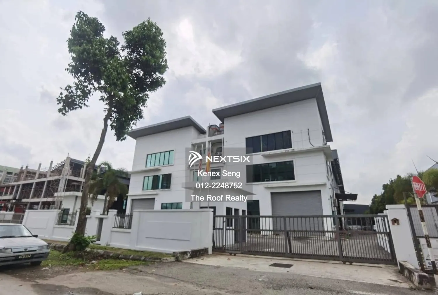 Semi-D Warehouse / Factory with Office Puncak Alam For Rent