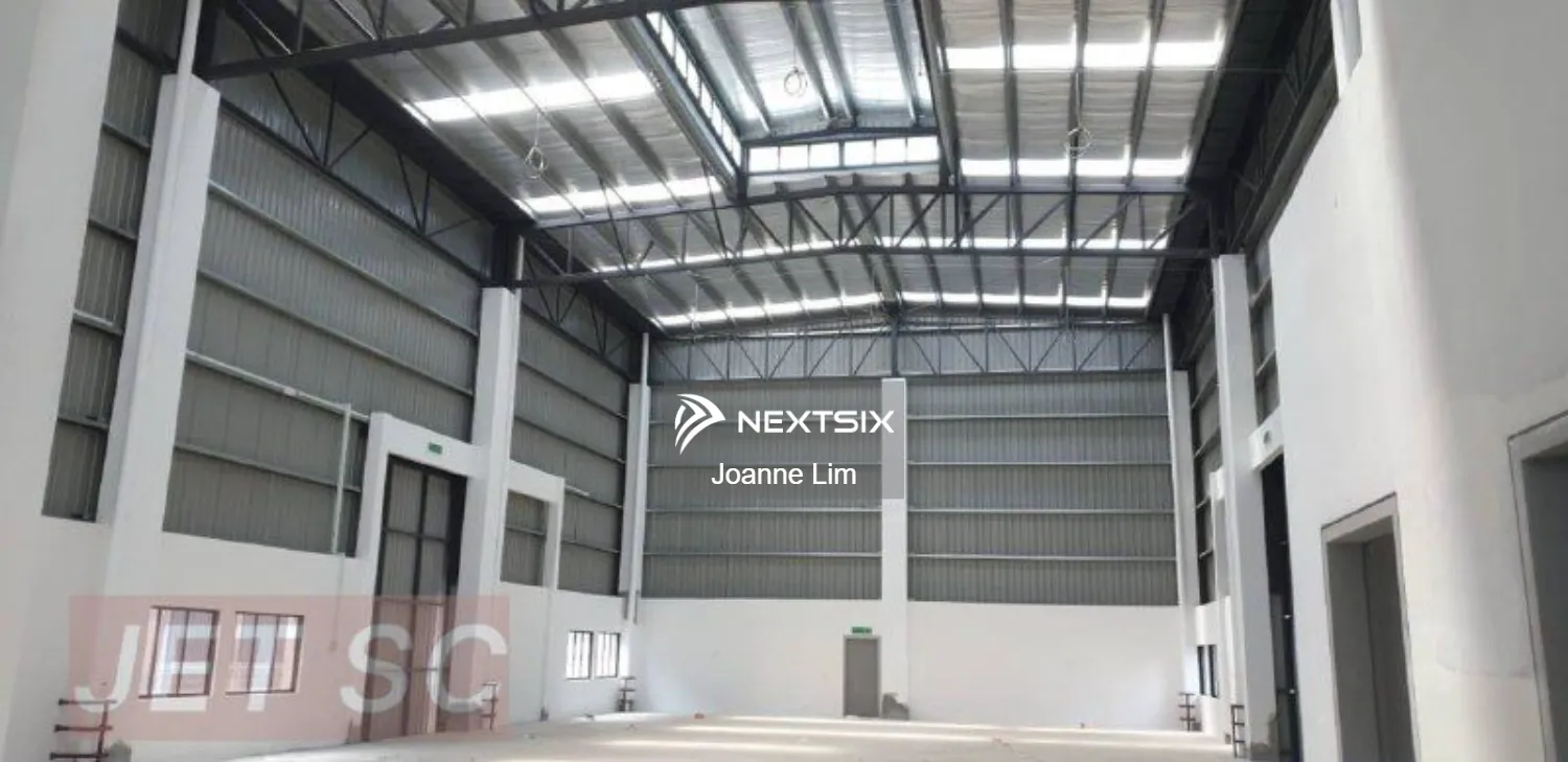 【 Super Huge Land 】 I8 @ Bandar Bukit Raja Klang Semi Detached Factory Intermedia/Corner To Let
