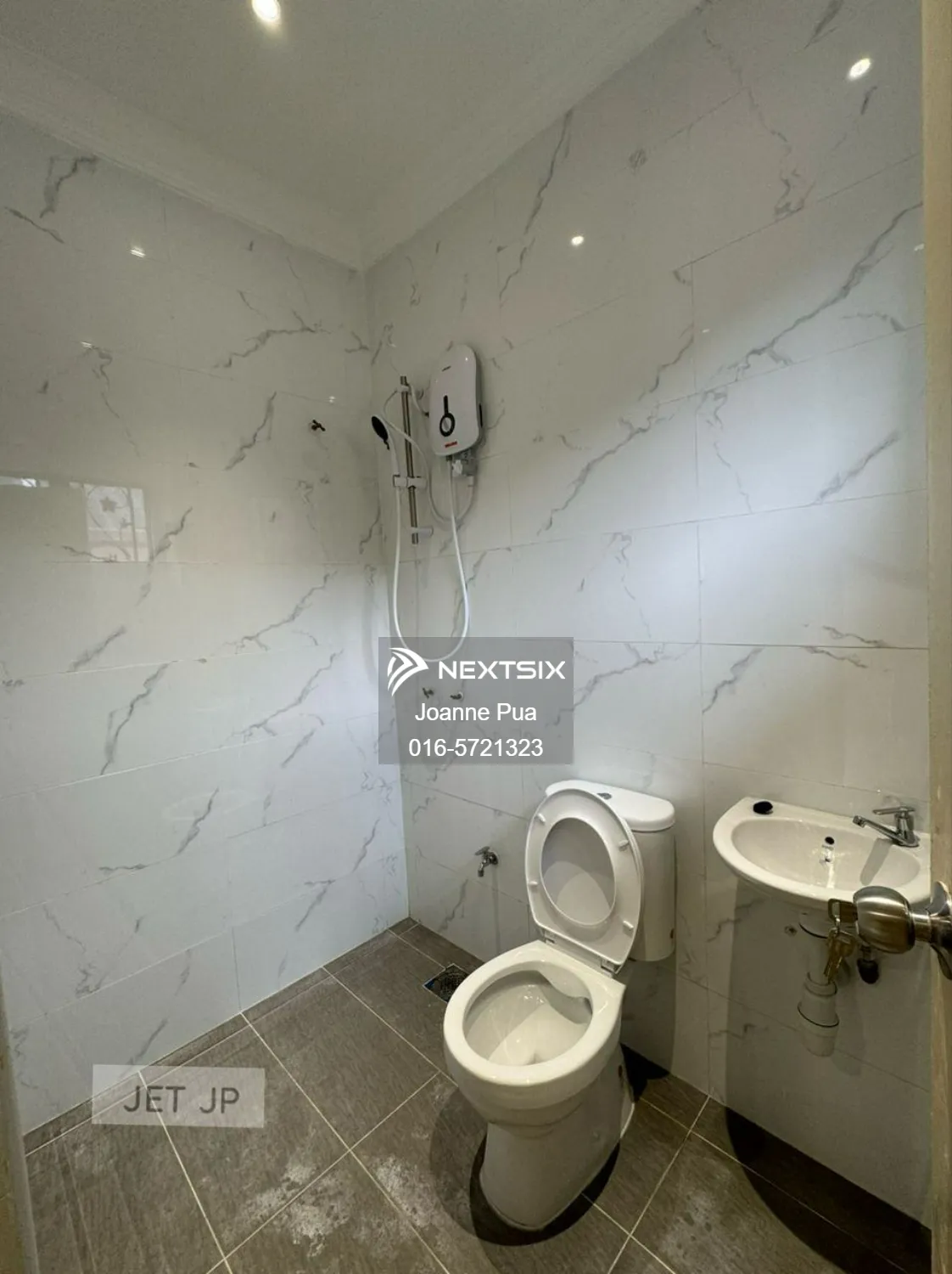 Semi-detached House For Sale in Bandar Bukit Tinggi Selangor - Image 14