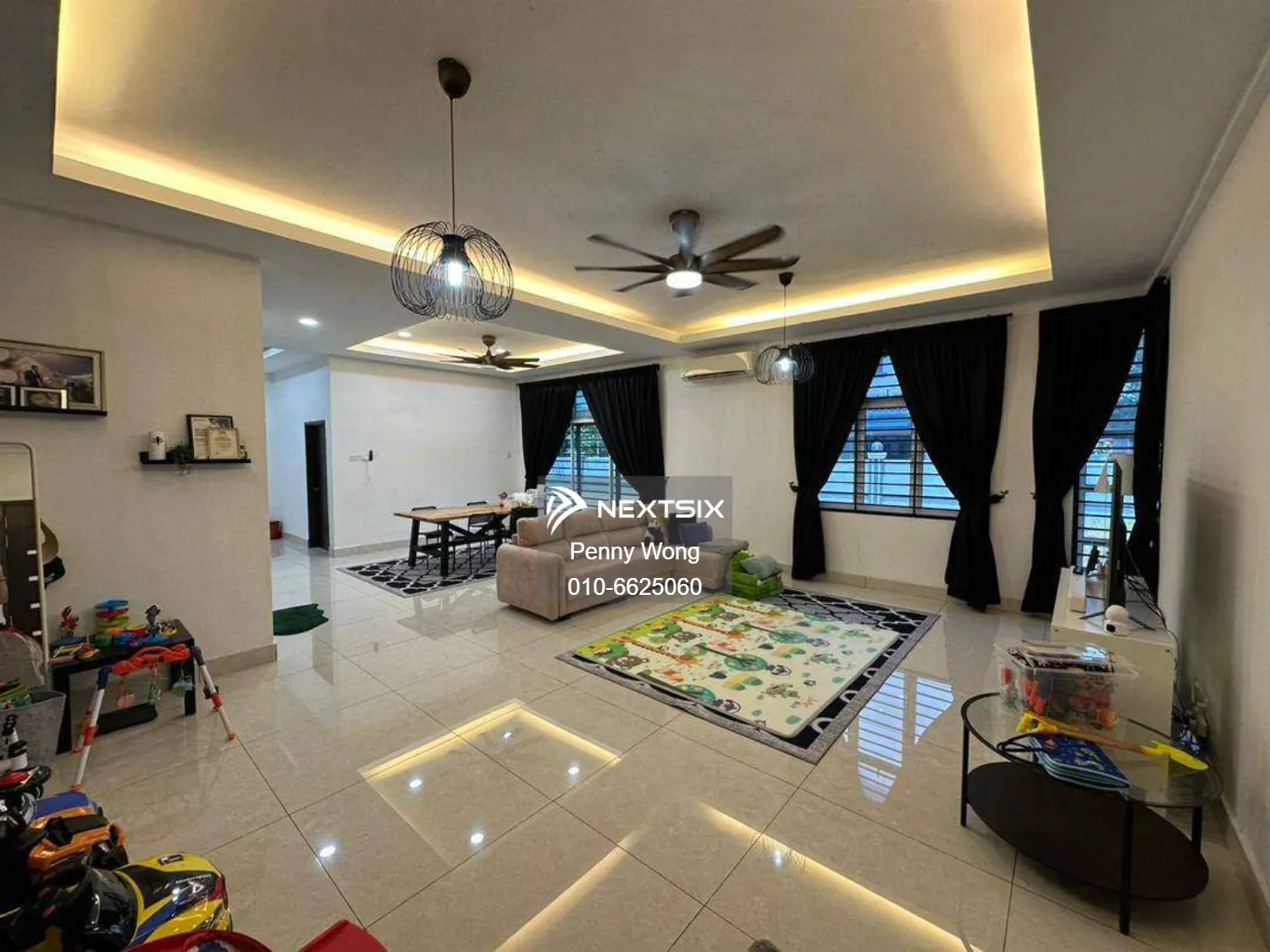 大学城Pulai Utama Semi - D Corner