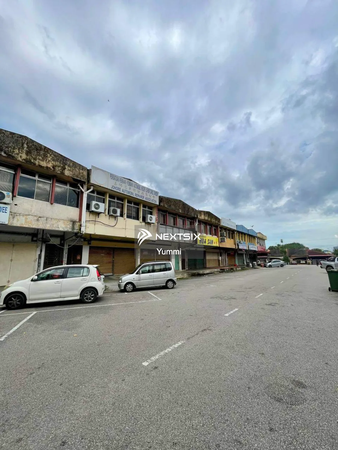JALAN PINANG 23,81100 @ TAMAN DAYA Double Storey Shop Lot