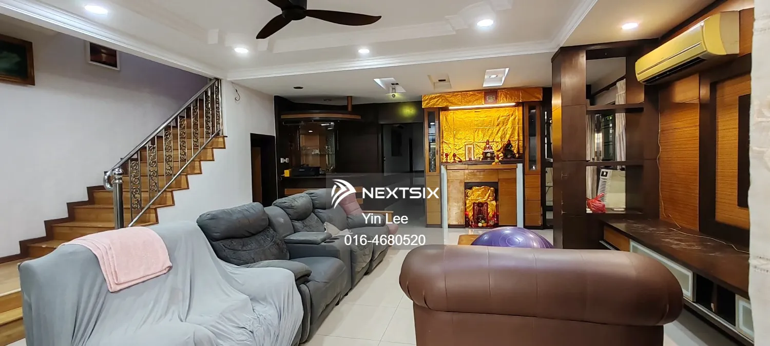 Taman Tun Hussein Onn | 2.5 Storey Terrace Inter Corner For Rent