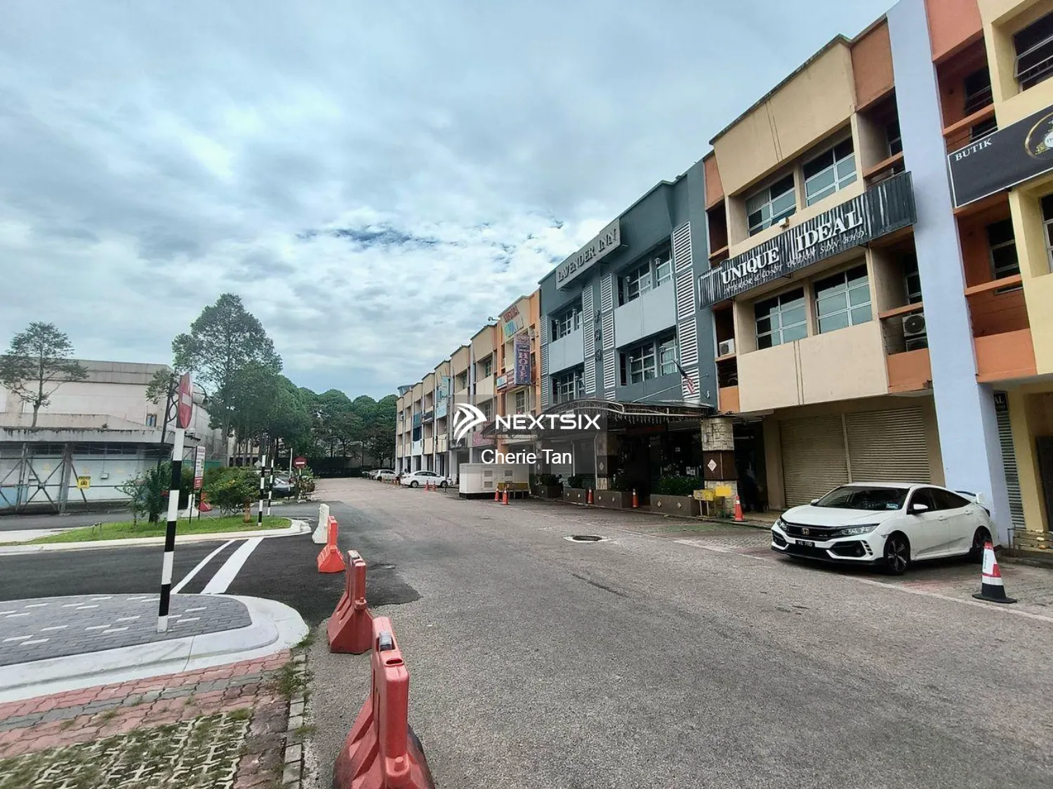 PERMAS JAYA @ 3 STOREYSHOP OFFICE 3 Storey Shop Office @ (Behind Permas Maybank)