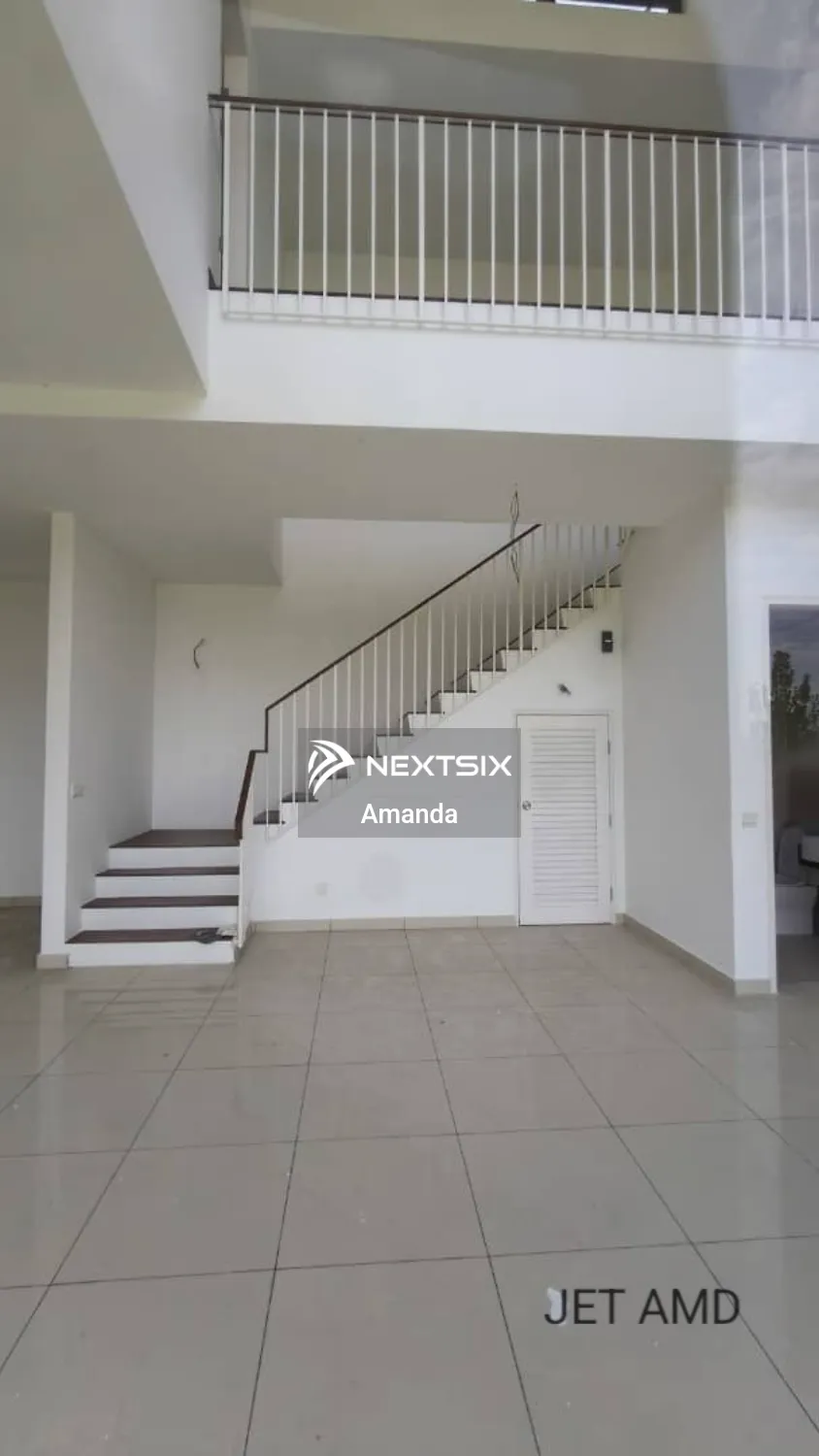 Semi-detached House For Sale in Shah Alam Selangor - Image 5