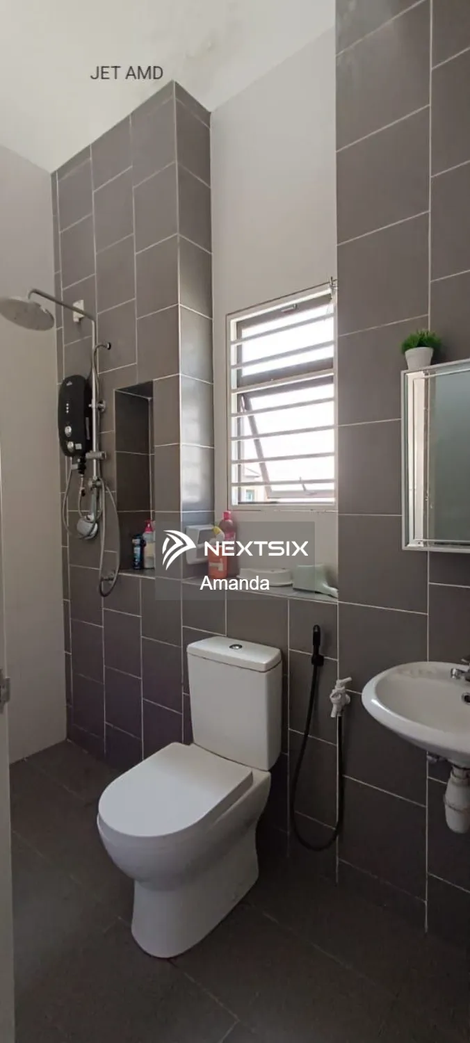 2-sty Terrace/Link House For Sale in Setia Alam Selangor - Image 6